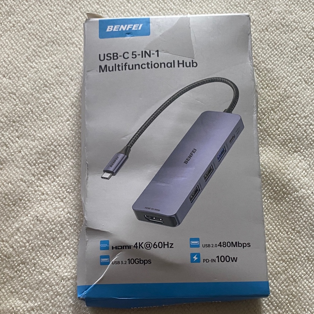 USB-C 5-in-1 Multifunctional Hub — Space Gray